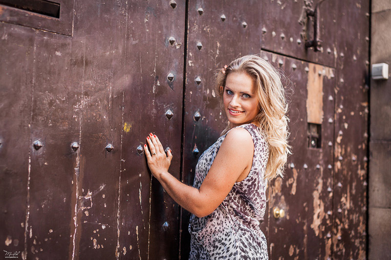 Sesión de fotos de moda en Barcelona. Fotógrafo en Barcelona  Maslik Yulia