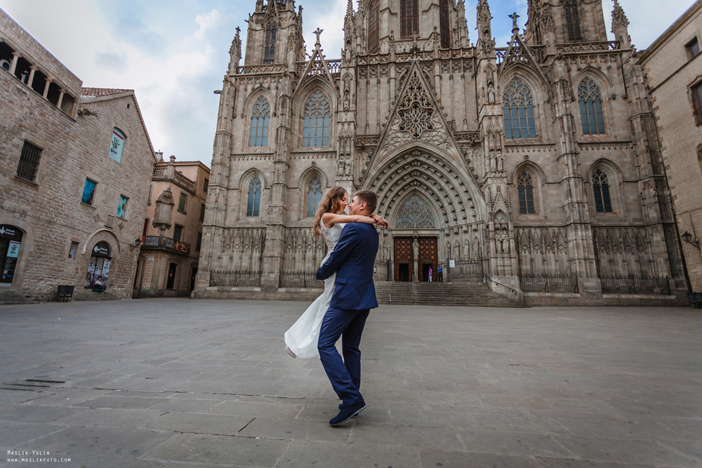Fairytale photo shoot in Barcelona. Photographer in Barcelona Spain Maslik Yulia