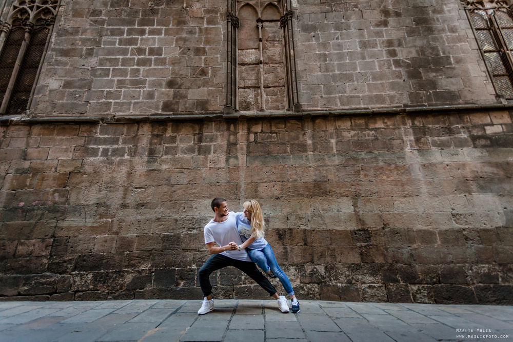 Динамичная фотосессия в Барселоне. Фотограф в Барселоне Испании Маслик Юлия