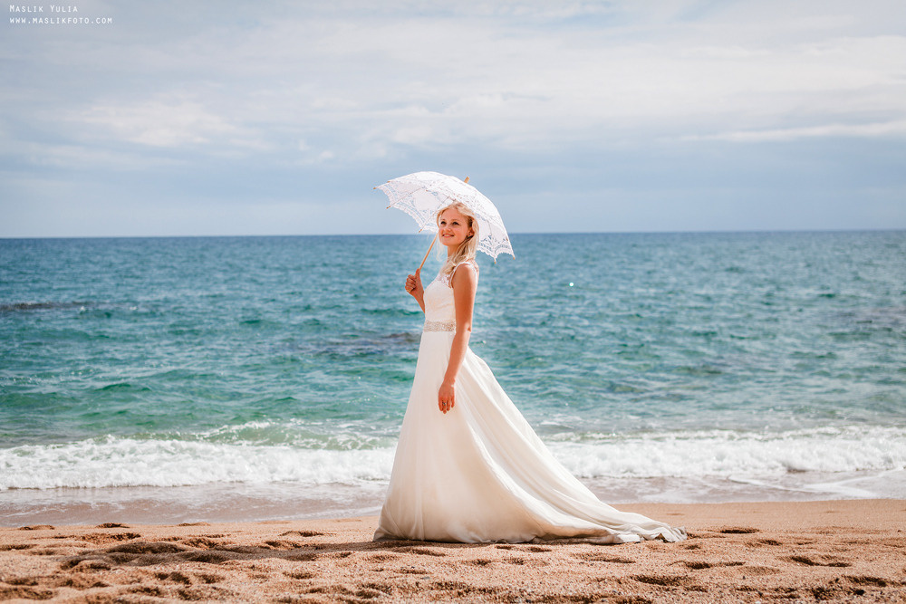 Дождливая фотосессия в Барселоне. Фотограф в Барселоне Испании Маслик Юлия