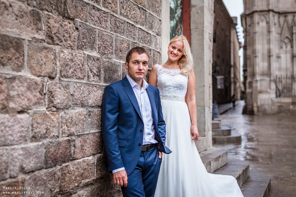 Дождливая фотосессия в Барселоне. Фотограф в Барселоне Испании Маслик Юлия