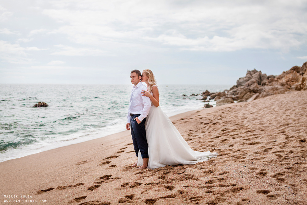 Дождливая фотосессия в Барселоне. Фотограф в Барселоне Испании Маслик Юлия