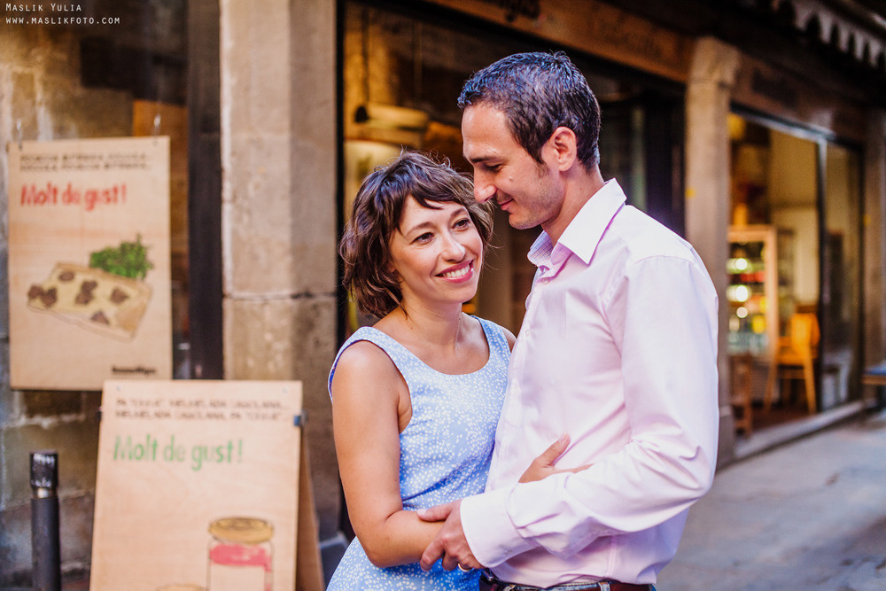 Morning photo shoot in Barcelona. Photographer in Barcelona Spain Maslik Yulia