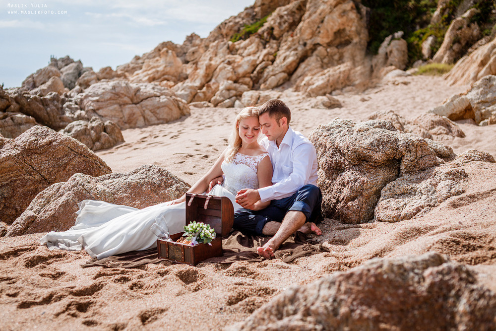 Дождливая фотосессия в Барселоне. Фотограф в Барселоне Испании Маслик Юлия