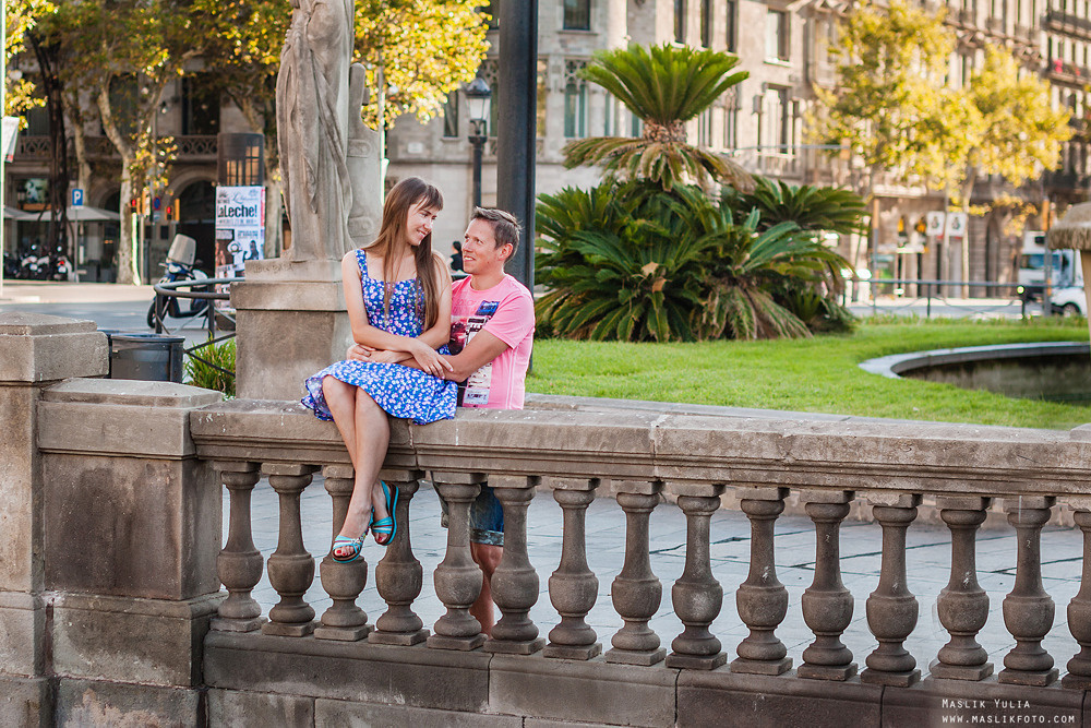 Paseo matutino de barcelona. Fotógrafo en Barcelona  Maslik Yulia