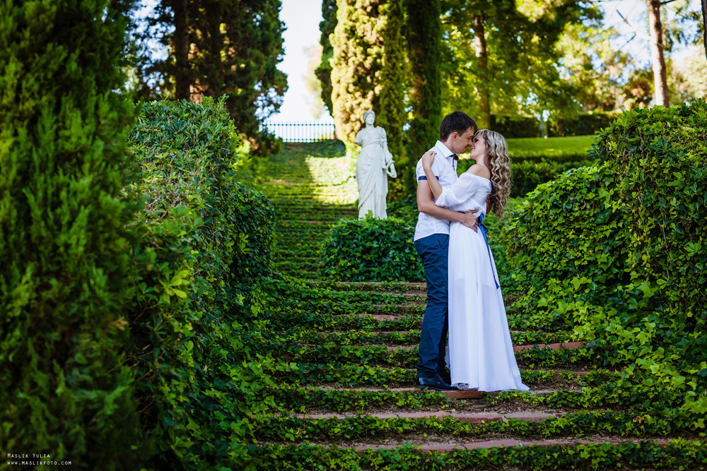 Sesión de fotos solares en Lloret de Mar. Fotógrafo en Barcelona  Maslik Yulia