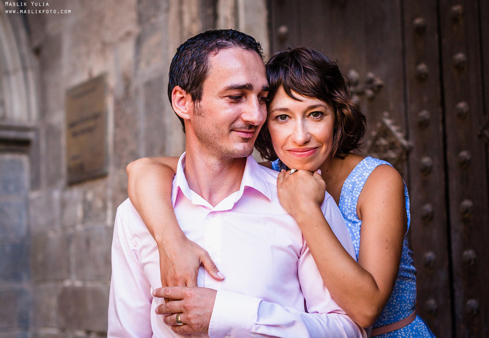 Morning photo shoot in Barcelona. Photographer in Barcelona Spain Maslik Yulia