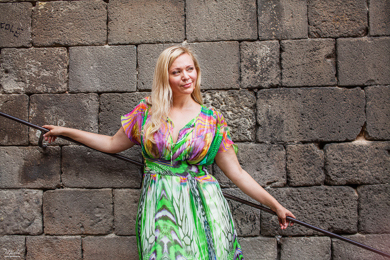 Sesión de fotos de mujeres en Barcelona. Fotógrafo en Barcelona  Maslik Yulia