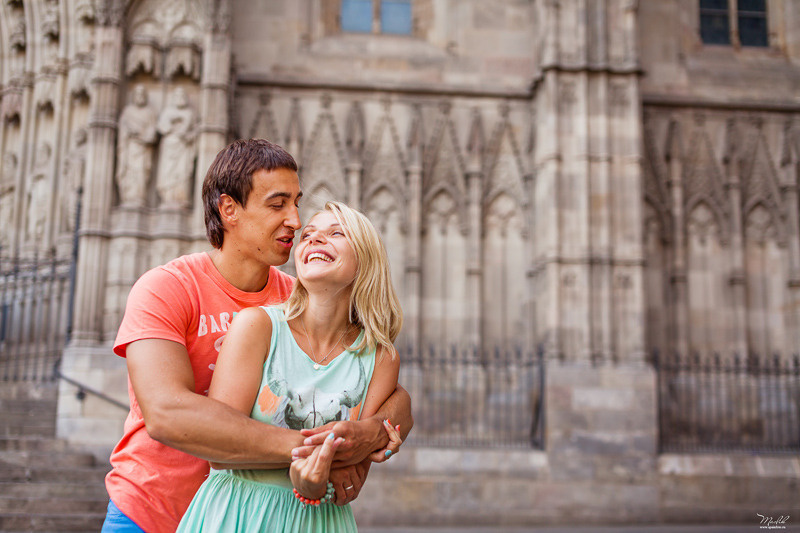 Dziarska rodzinna sesja zdjęciowa w Barcelonie. Fotograf w Barcelonie Hiszpanii Maslik Yulia