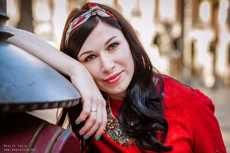 Elegante sesión de fotos en el puerto de Barcelona. Fotógrafo en Barcelona  Maslik Yulia