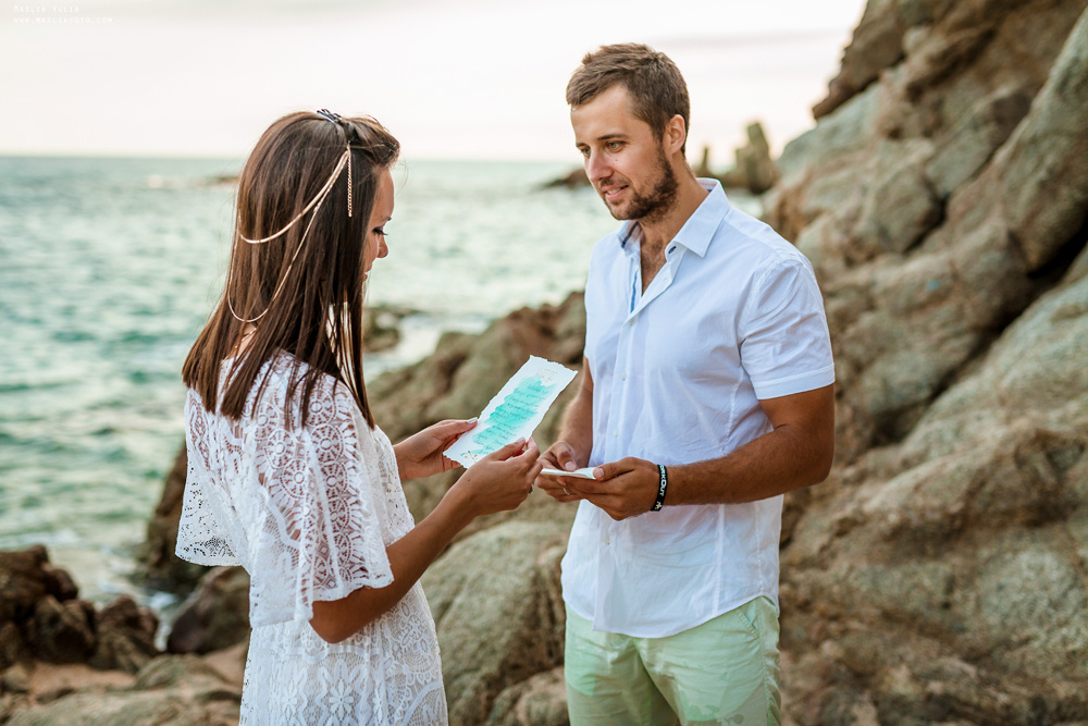 Sesión de fotos de playa en la Costa Brava. Fotógrafo en Barcelona  Maslik Yulia