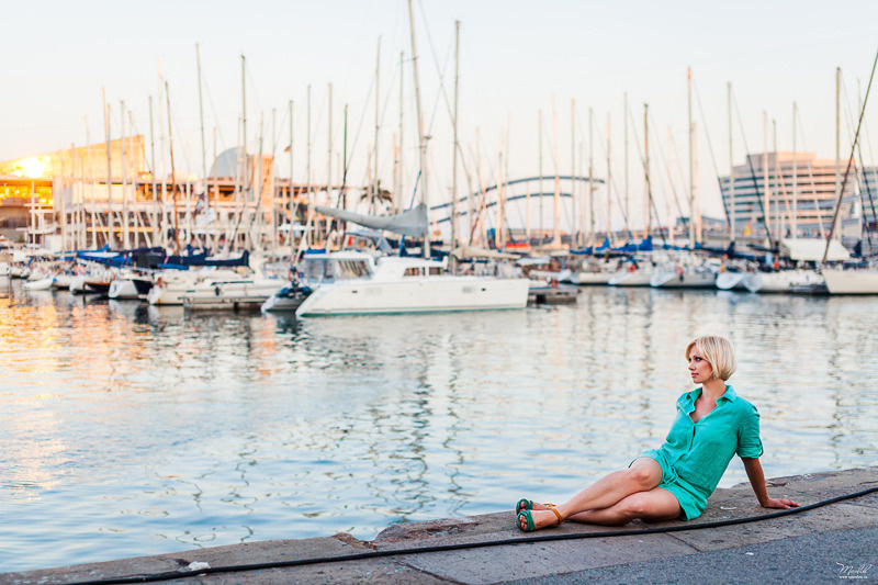 Sesión de fotos de retrato en el Park Güell. Fotógrafo en Barcelona  Maslik Yulia