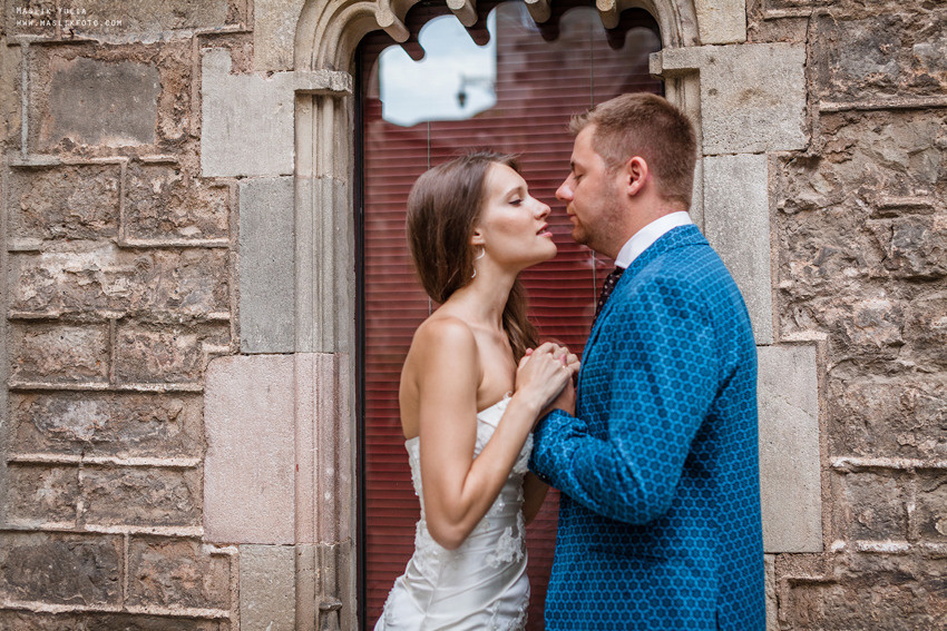 Свадебная фотосессия в Барселоне в парке Лабиринт. Фотограф в Барселоне Испании Маслик Юлия