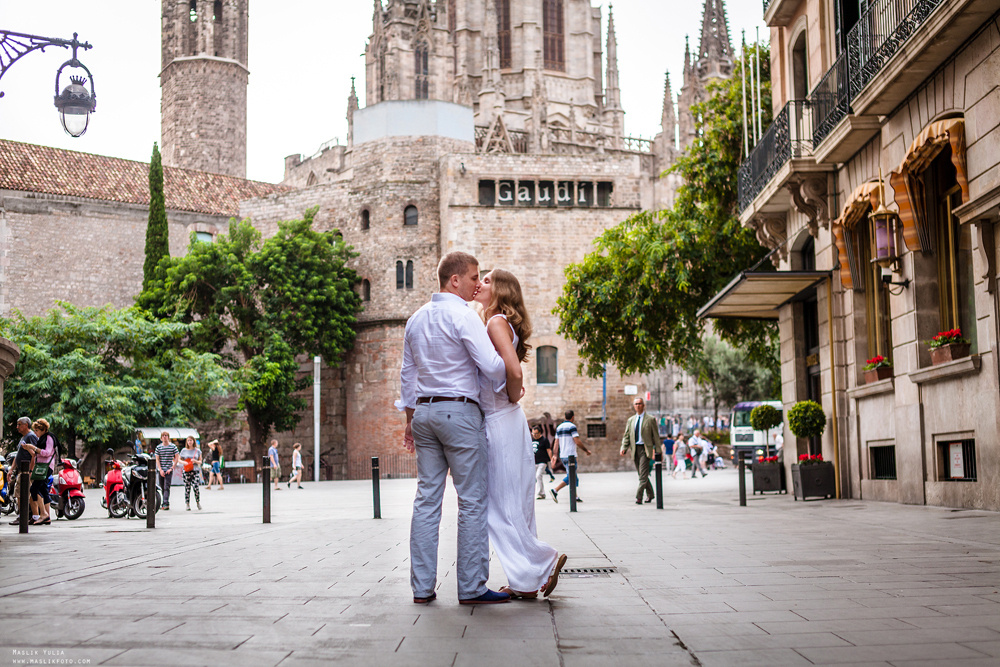 Wieczorna sesja zdjęciowa w Lloret de Mar. Fotograf w Barcelonie Hiszpanii Maslik Yulia