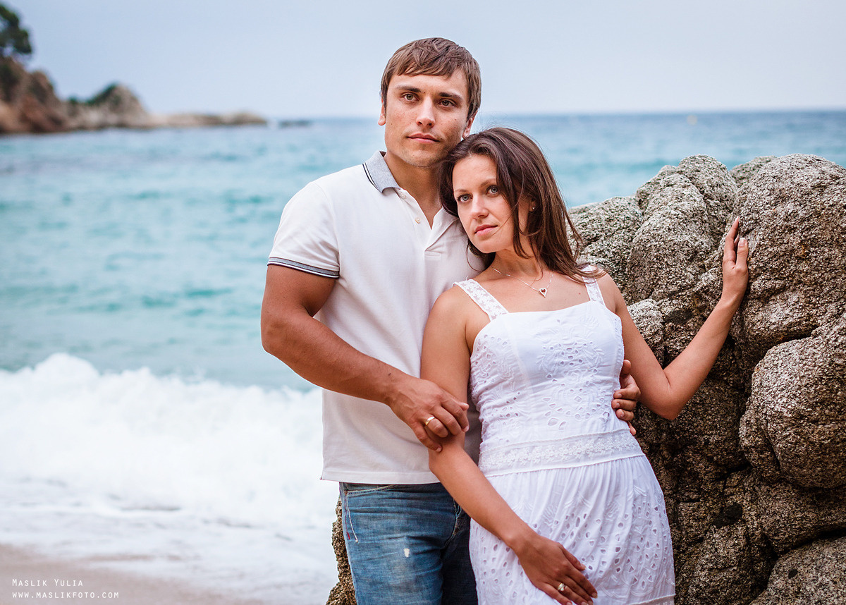 Sea photo session in Tossa de Mar. Photographer in Barcelona Spain Maslik Yulia