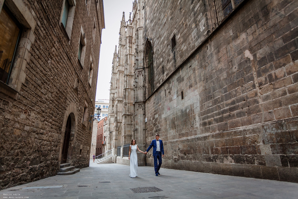 Fairytale photo shoot in Barcelona. Photographer in Barcelona Spain Maslik Yulia