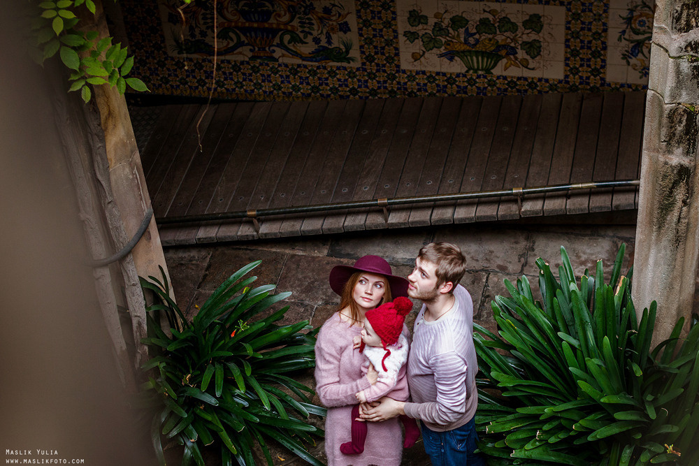 Sesión de fotos de invierno en Barcelona. Fotógrafo en Barcelona  Maslik Yulia