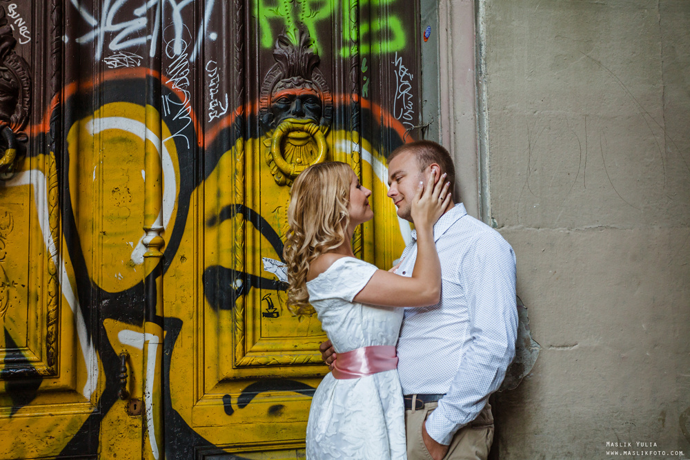 Przyjemna sesja zdjęciowa w Barcelonie. Fotograf w Barcelonie Hiszpanii Maslik Yulia