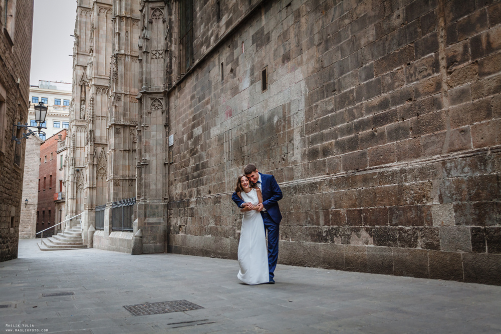 Fairytale photo shoot in Barcelona. Photographer in Barcelona Spain Maslik Yulia