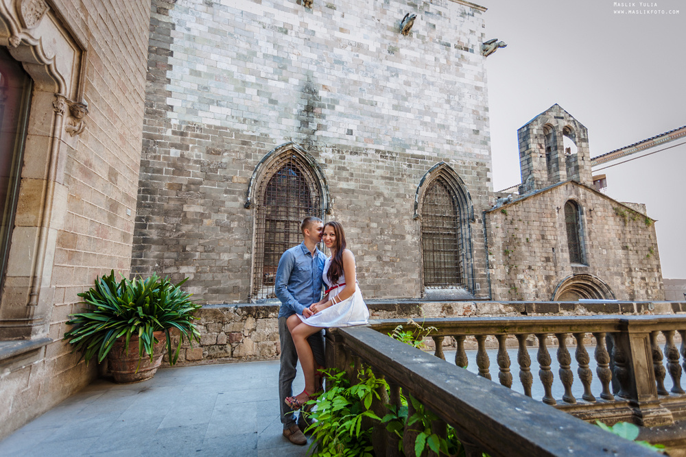 Summer photo shoot in Barcelona. Photographer in Barcelona Spain Maslik Yulia