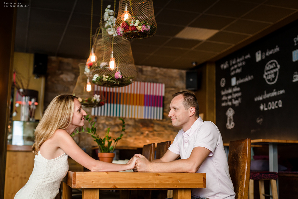 Sesión fotográfica familiar de verano en Barcelona. Fotógrafo en Barcelona  Maslik Yulia