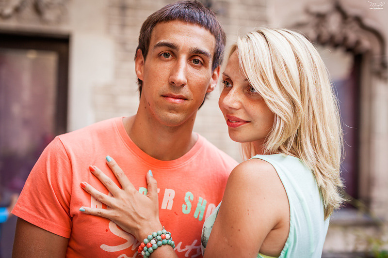 Dziarska rodzinna sesja zdjęciowa w Barcelonie. Fotograf w Barcelonie Hiszpanii Maslik Yulia