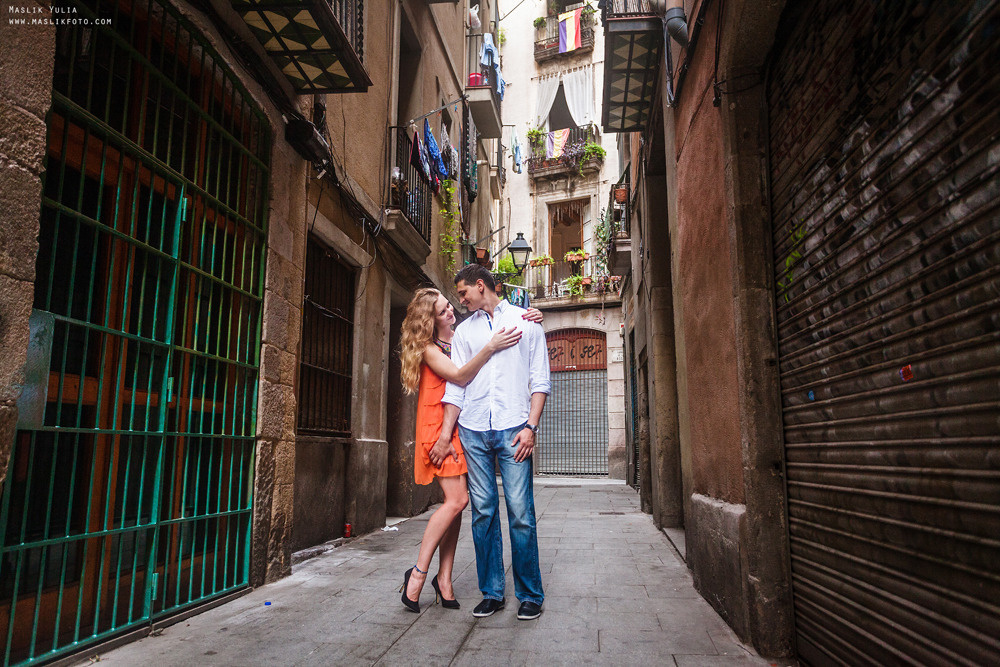 Pierwsza wspólna sesja zdjęciowa w Barcelonie. Fotograf w Barcelonie Hiszpanii Maslik Yulia