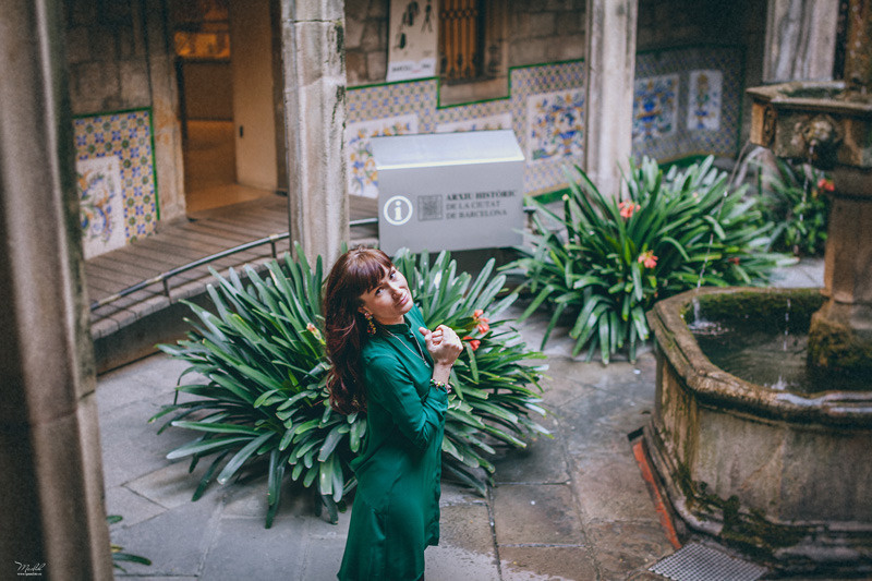 Sesión fotográfica de otoño en Barcelona. Fotógrafo en Barcelona  Maslik Yulia