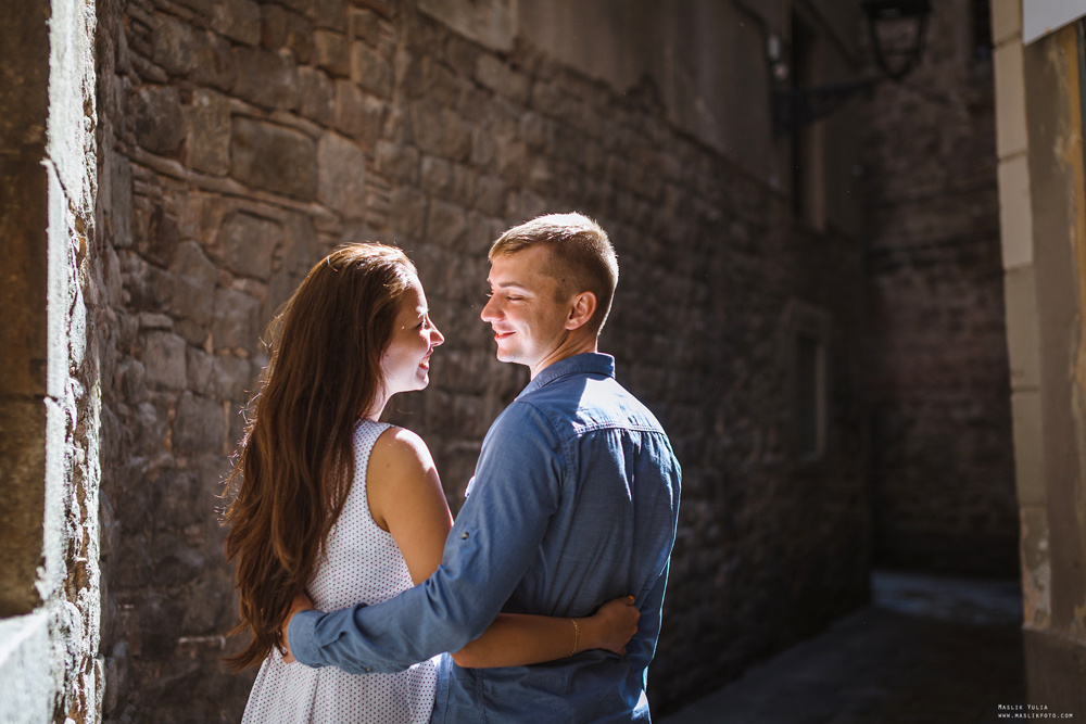 Summer photo shoot in Barcelona. Photographer in Barcelona Spain Maslik Yulia