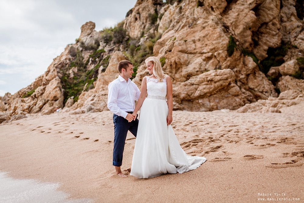 Дождливая фотосессия в Барселоне. Фотограф в Барселоне Испании Маслик Юлия