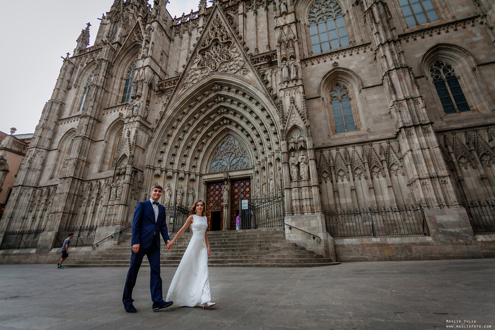 Fairytale photo shoot in Barcelona. Photographer in Barcelona Spain Maslik Yulia
