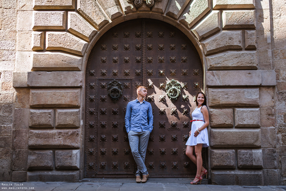 Summer photo shoot in Barcelona. Photographer in Barcelona Spain Maslik Yulia