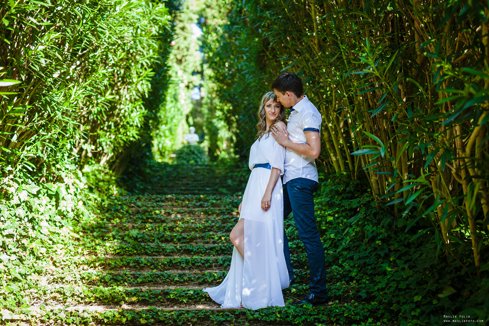 Sesión de fotos solares en Lloret de Mar. Fotógrafo en Barcelona  Maslik Yulia