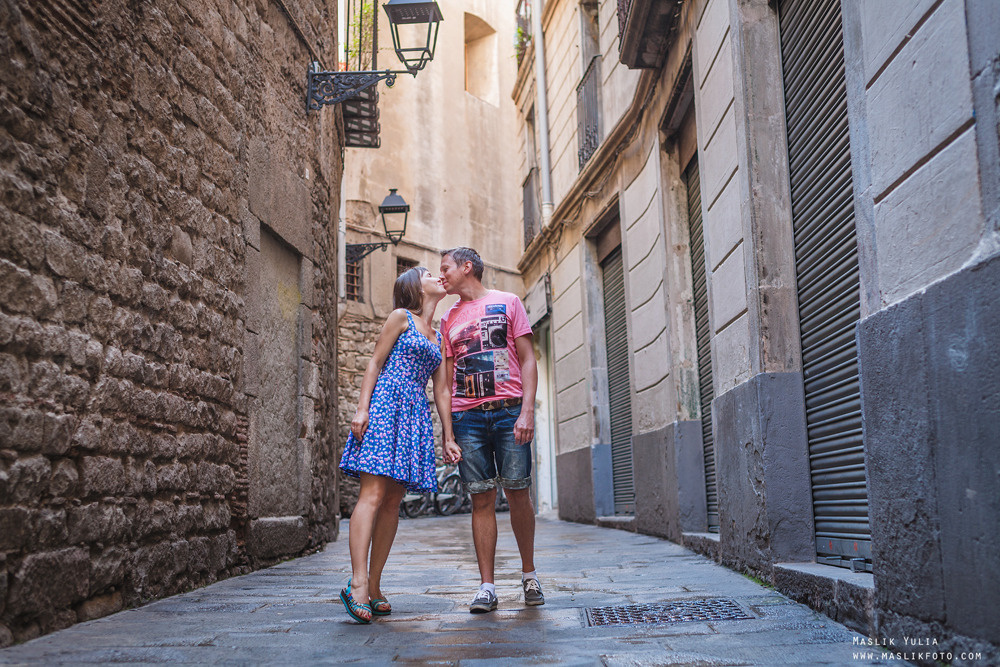 Paseo matutino de barcelona. Fotógrafo en Barcelona  Maslik Yulia