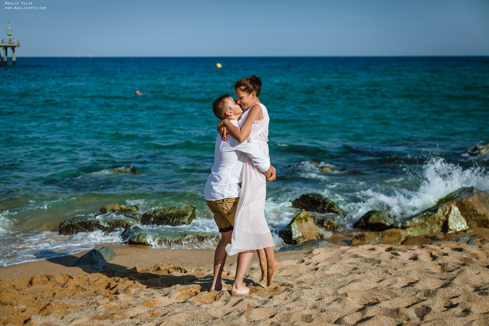 Summer photo shoot in Barcelona. Photographer in Barcelona Spain Maslik Yulia