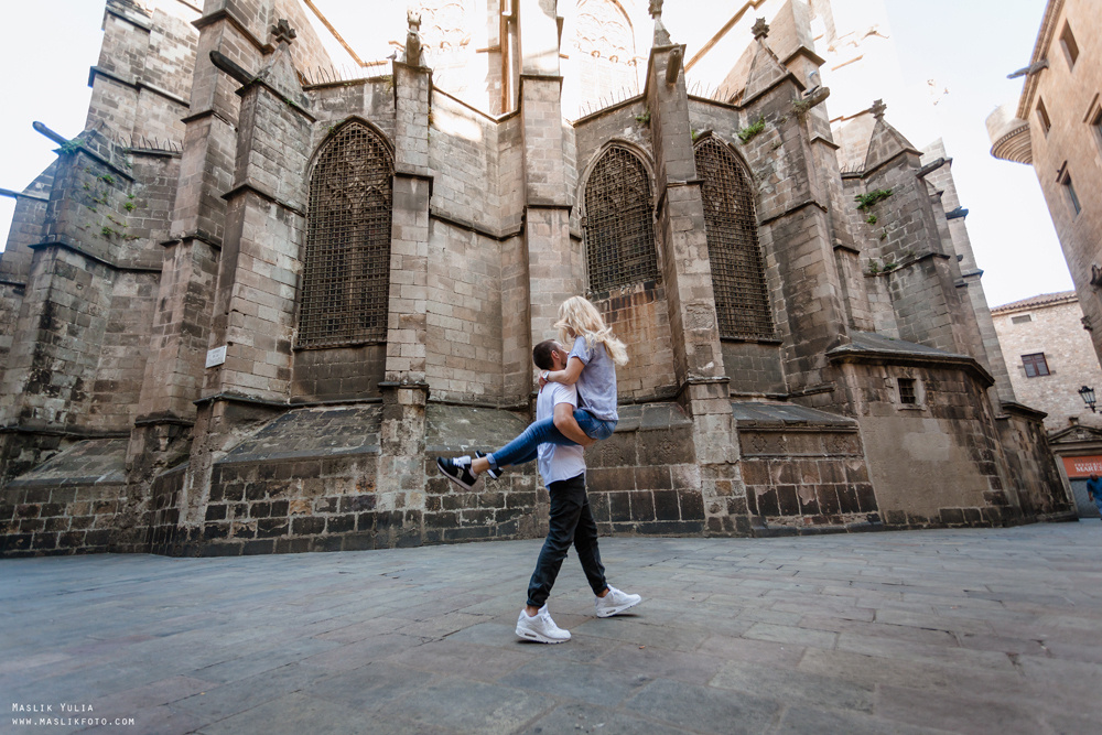 Динамичная фотосессия в Барселоне. Фотограф в Барселоне Испании Маслик Юлия