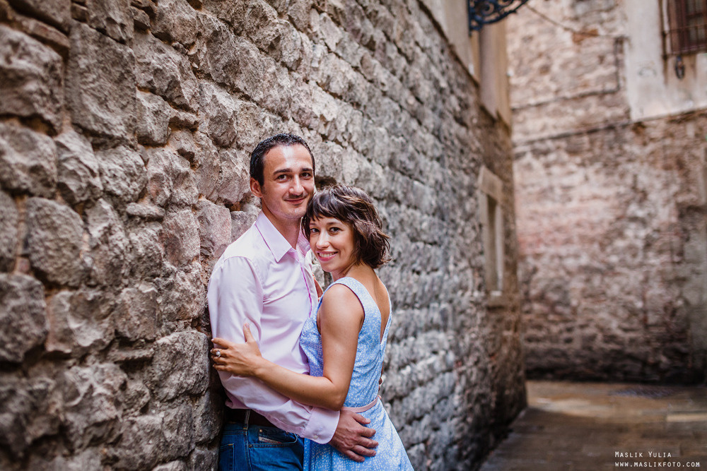 Morning photo shoot in Barcelona. Photographer in Barcelona Spain Maslik Yulia