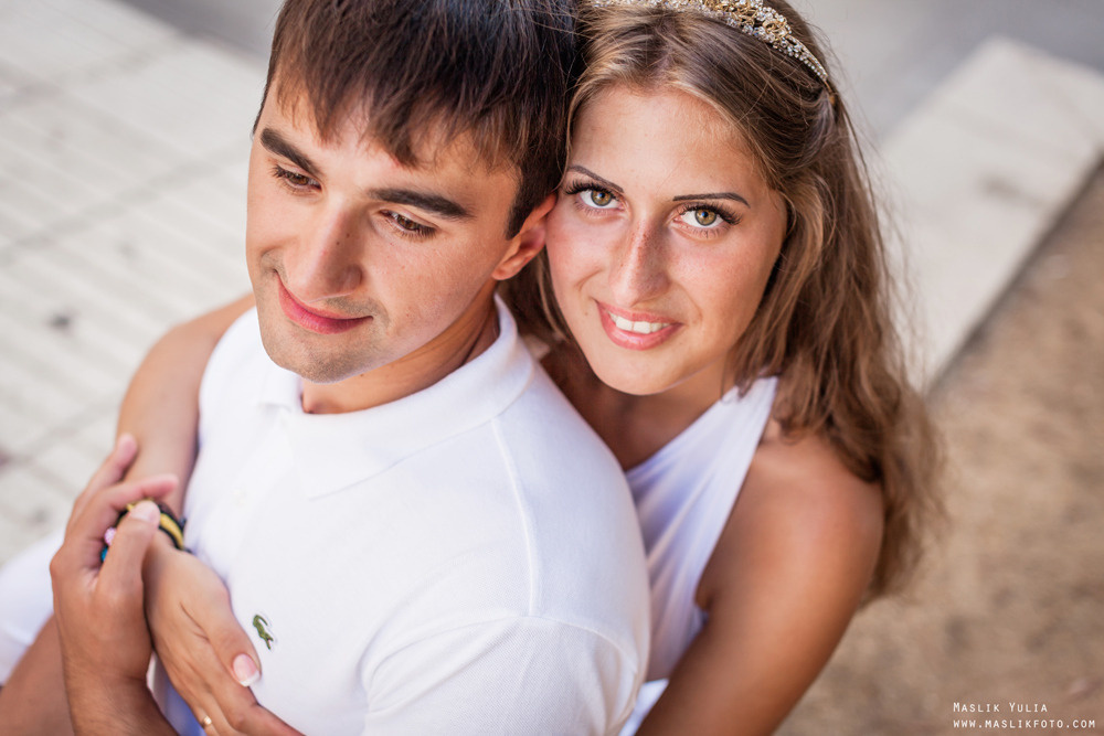 Passionate photo shoot on the Costa Brava. Photographer in Barcelona Spain Maslik Yulia