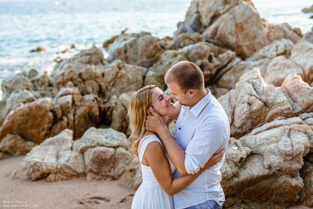 Przyjemna sesja zdjęciowa w Barcelonie. Fotograf w Barcelonie Hiszpanii Maslik Yulia