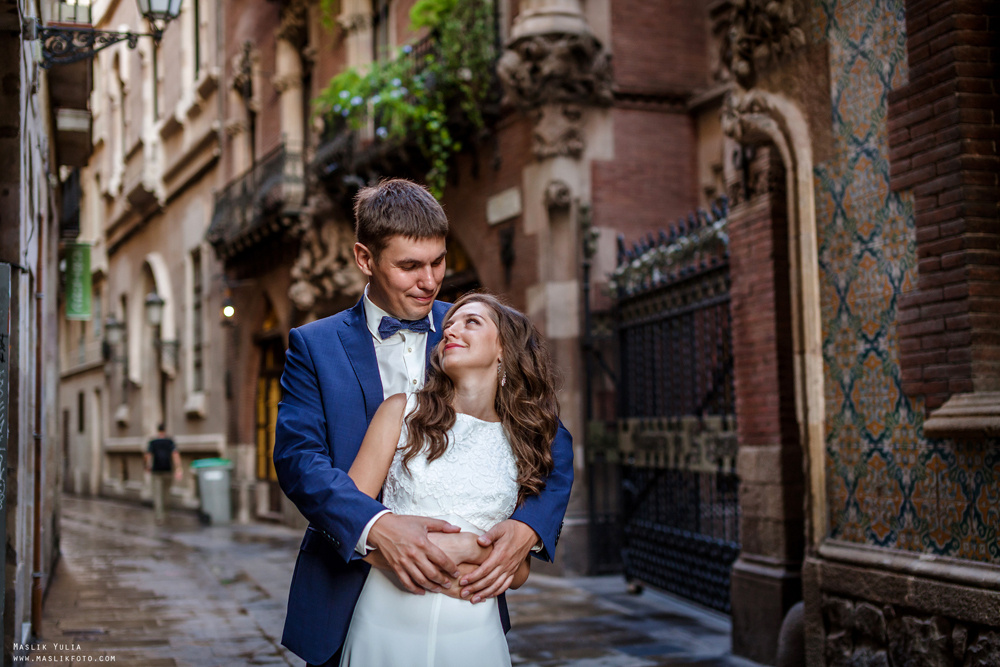 Fairytale photo shoot in Barcelona. Photographer in Barcelona Spain Maslik Yulia