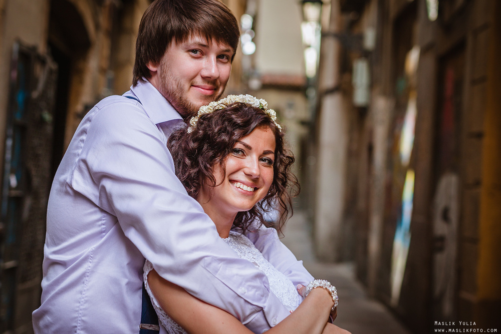 Sesja ślubna w Badalonie, Catalonia. Fotograf w Barcelonie Hiszpanii Maslik Yulia