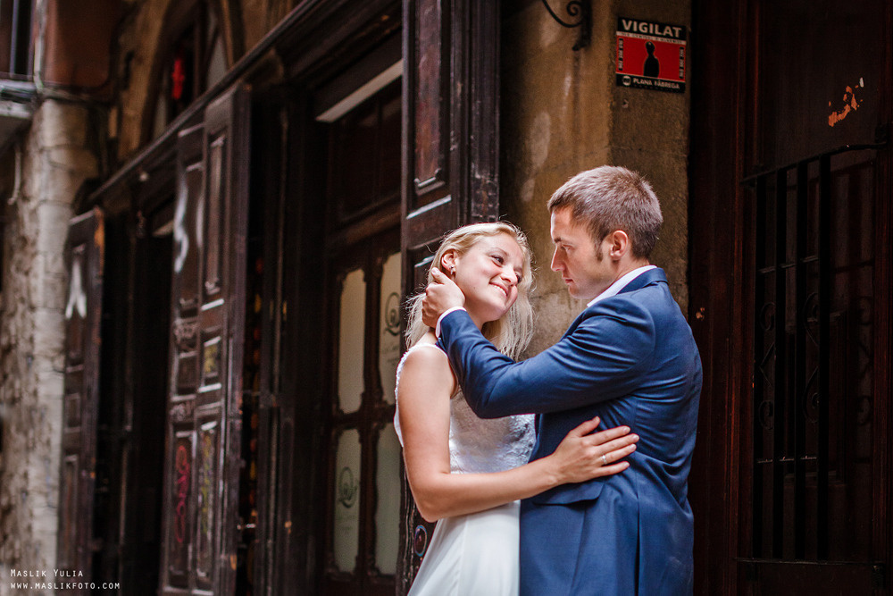 Дождливая фотосессия в Барселоне. Фотограф в Барселоне Испании Маслик Юлия