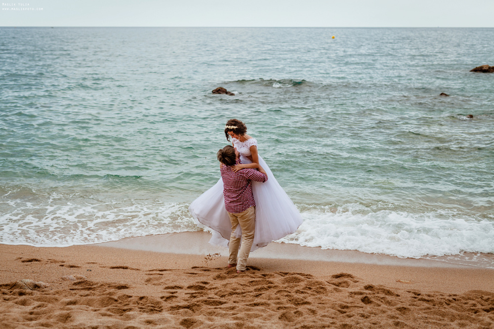 Sesja ślubna w Badalonie, Catalonia. Fotograf w Barcelonie Hiszpanii Maslik Yulia