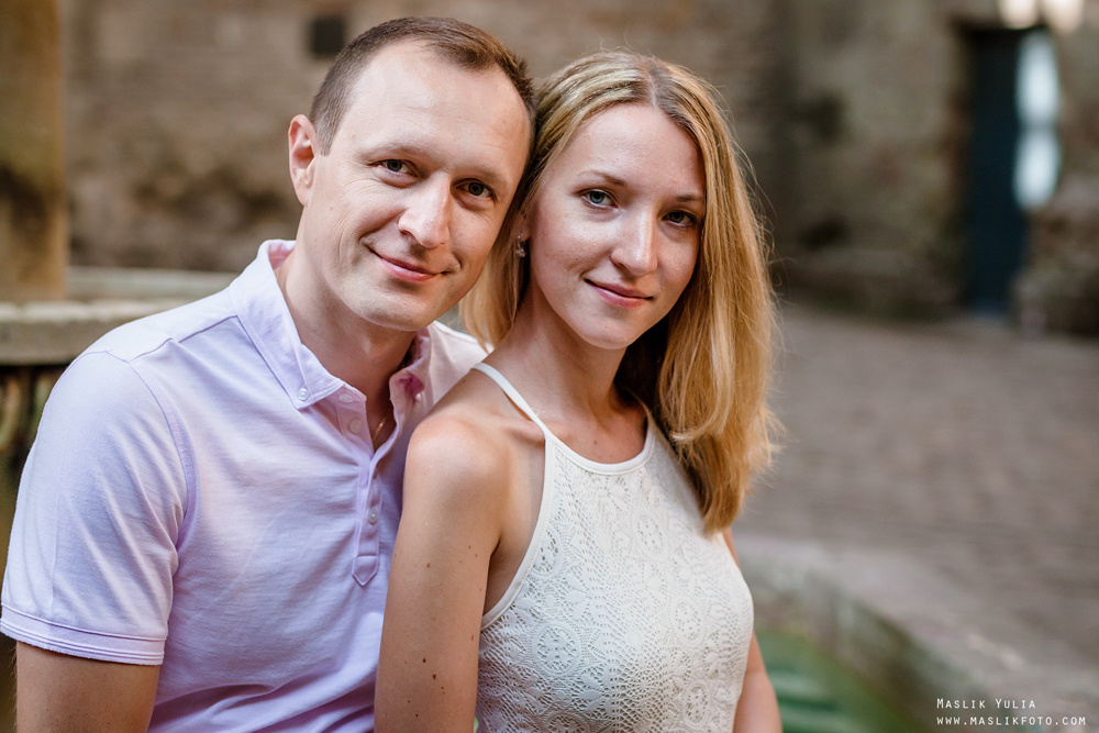 Sesión fotográfica familiar de verano en Barcelona. Fotógrafo en Barcelona  Maslik Yulia