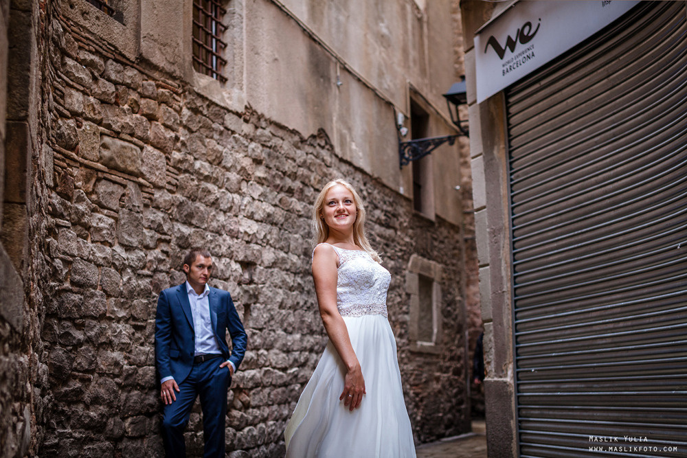 Дождливая фотосессия в Барселоне. Фотограф в Барселоне Испании Маслик Юлия