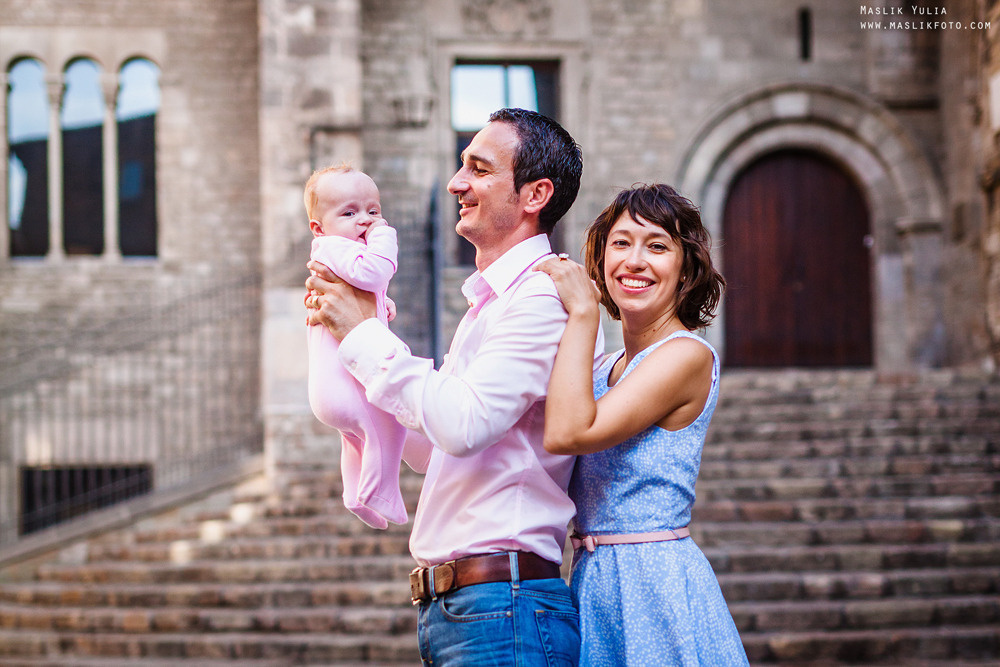 Morning photo shoot in Barcelona. Photographer in Barcelona Spain Maslik Yulia