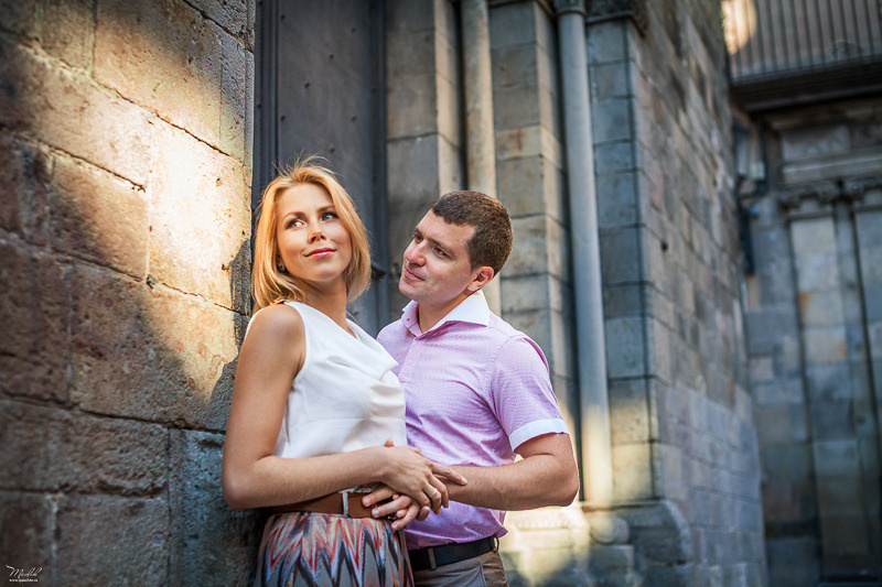 Letnia rodzinna sesja zdjęciowa w Barcelonie. Fotograf w Barcelonie Hiszpanii Maslik Yulia