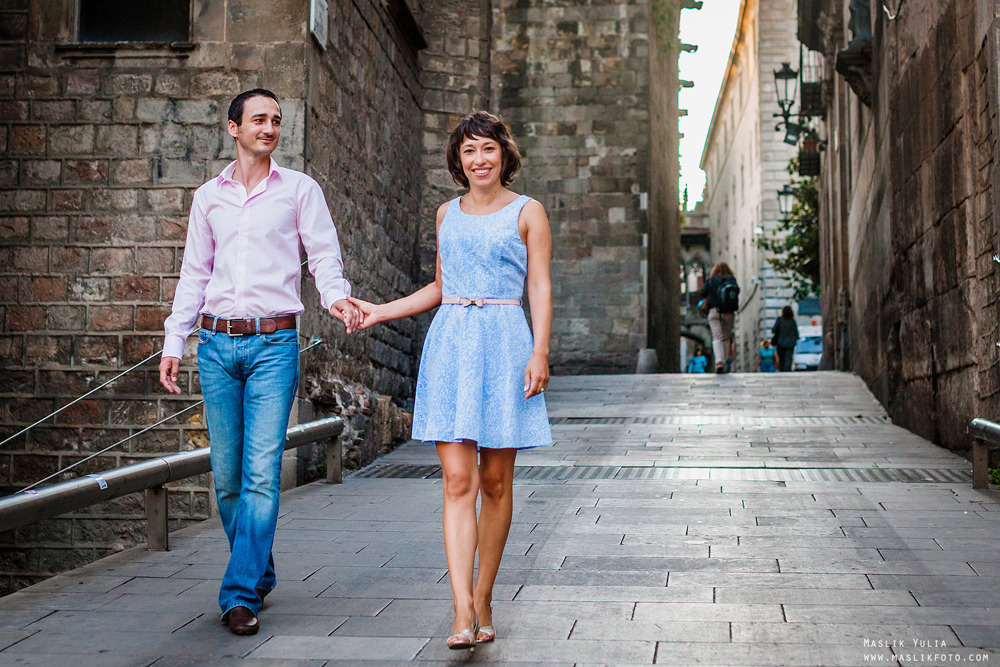 Morning photo shoot in Barcelona. Photographer in Barcelona Spain Maslik Yulia