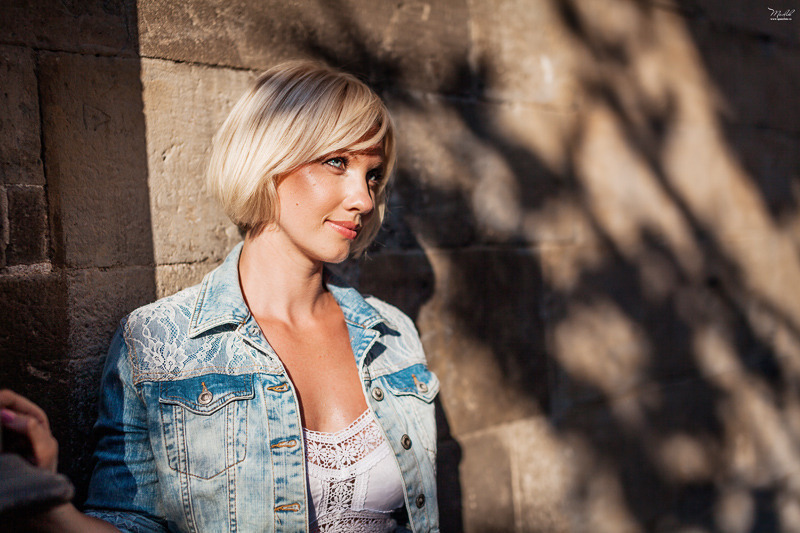 Sesión de fotos de retrato en el Park Güell. Fotógrafo en Barcelona  Maslik Yulia