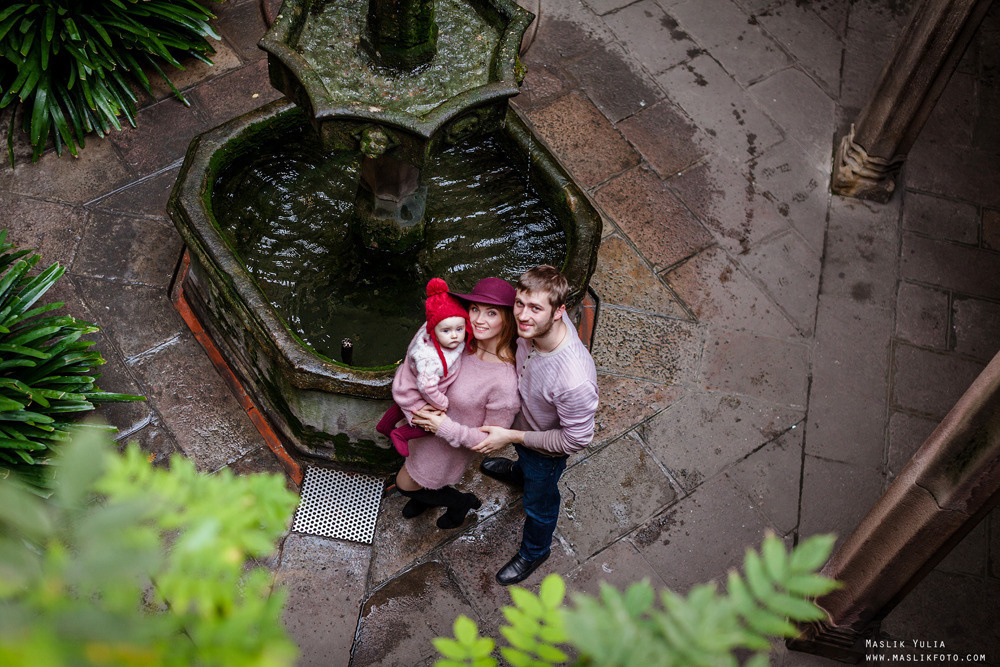 Sesión de fotos de invierno en Barcelona. Fotógrafo en Barcelona  Maslik Yulia